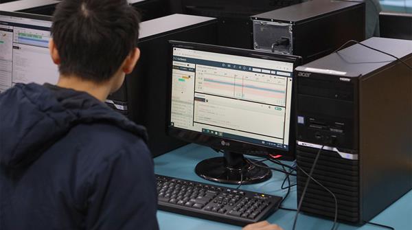20231220 cbe students participate in hackathons 01